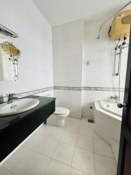 Bán biệt thự siêu đẹp khu Vành Đai Trong, Bình Tân 10x20, 4Tầng, giá tốt