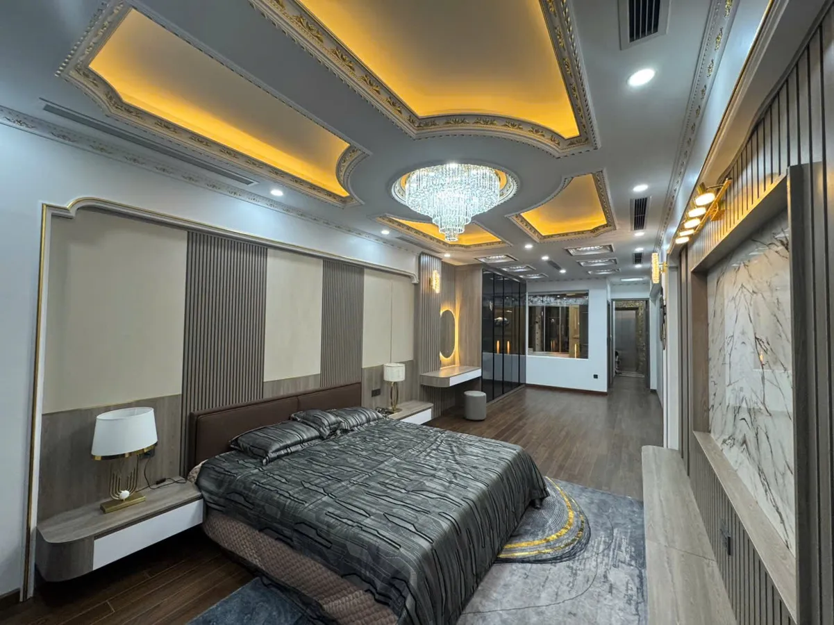 Bán nhà mặt phố Tân Thụy - Long Biên 8 tầng thang máy, ô tô vỉa hè, DT 65m, MT 3.7m, giá 21.5 tỷ