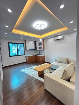 Bán căn hộ tập thể Thịnh Hào, Tôn Đức Thắng, Đống Đa, lô góc, nhà đẹp full nội thất, sổ đỏ lớn