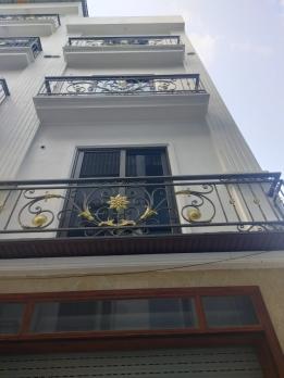 Bán nhà Văn Hội, 35m2, phân lô, ô tô, nội thất chủ tặng,  nhỉnh 5tỷ.