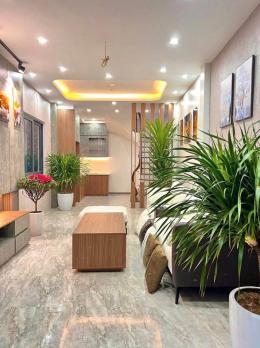 Bán nhà Văn Hội, 35m2, phân lô, ô tô, nội thất chủ tặng,  nhỉnh 5tỷ.