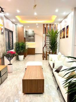 Bán nhà Văn Hội, 35m2, phân lô, ô tô, nội thất chủ tặng,  nhỉnh 5tỷ.