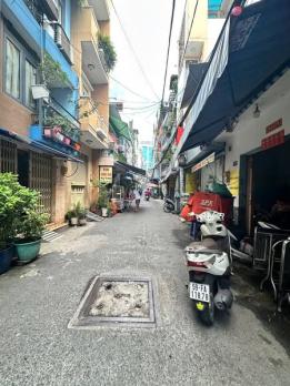 Nhà HXH Đường Huỳnh Văn Bánh Quận Phú Nhuận Phường 17.