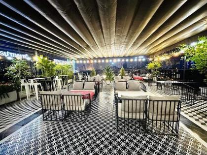 TOÀ KHÁCH SẠN – CH CAO CẤP MẶT PHỐ XUÂN DIỆU 300 TỶ 300M2 XÂY 10 T