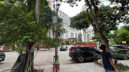 Bán Nhà Mặt Phố Quận Ba Đình 60m2-5T 7m Vỉa Hè 2 THOÁNG VIEW KS 26 Tỷ Vạn Phúc.