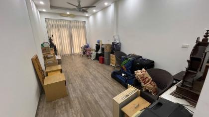 Bán Nhà Mặt Phố Quận Ba Đình 60m2-5T 7m Vỉa Hè 2 THOÁNG VIEW KS 26 Tỷ Vạn Phúc.