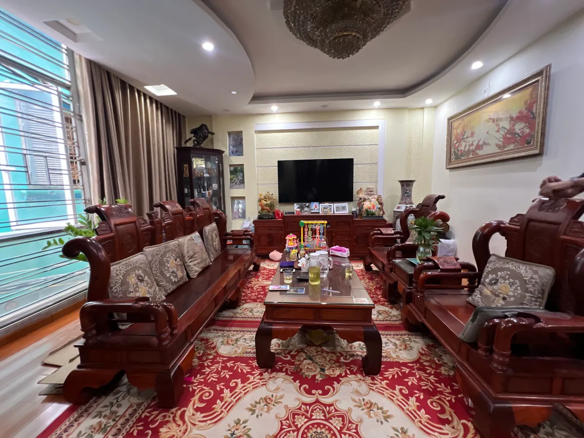 Bán nhà mặt ngõ Vũ Tông Phan - Thanh Xuân cách mặt phố 5 mét, ngõ ô tô, DT 58m, MT 5.1m, giá 18 tỷ.