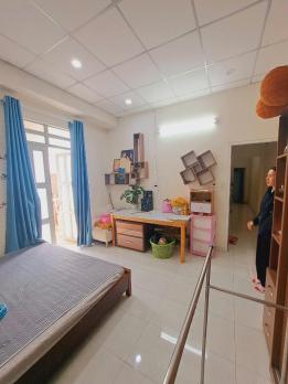 Nhà Quận 12 - Nhà 2 Tầng,  4PN, 66m2  sổ riêng chỉ 2ty750