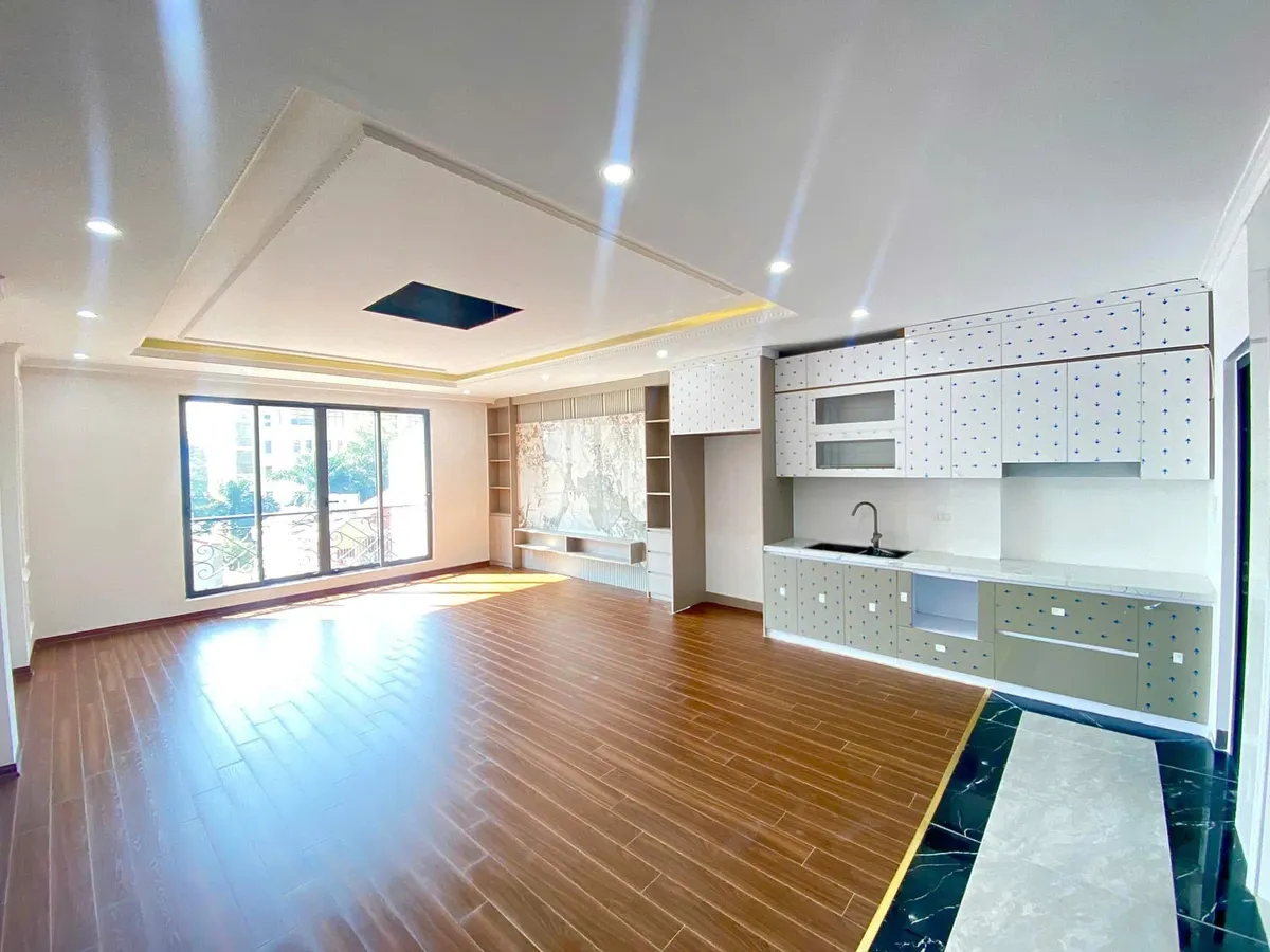 Bán nhà Khuất Duy Tiến - Thanh Xuân 7 tầng thang máy, ô tô đỗ cửa, DT 55m, MT 5.5m, giá 21 tỷ.