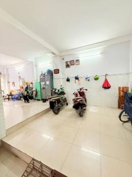 Nhà Đường Nguyễn Chí Thanh Quận 11 Phường 13.