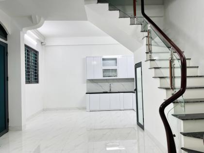 Bán nhà phố Vương Thừa Vũ, Thanh Xuân, lô góc 2 mặt tiền, ô tô vào nhà