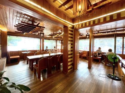 Bán Nhà Mặt Phố Quận Cầu Giấy 260m2-3T Lô Góc 2MT25m Vỉa Hè 150 Tỷ Tô Hiệu.