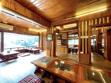 Bán Nhà Mặt Phố Quận Cầu Giấy 260m2-3T Lô Góc 2MT25m Vỉa Hè 150 Tỷ Tô Hiệu.