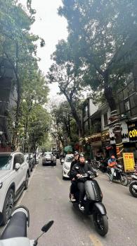 Bán Nhà Mặt Phố Quận Hai Bà Trưng 35m7T Th/Máy MT4m Vỉa Hè 31 Tỷ Triệu Việt Vương.