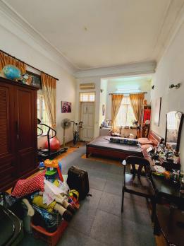 Bán nhà ngõ 107 Nguyễn Chí Thanh, 70m2, lô góc, 11.8 tỷ