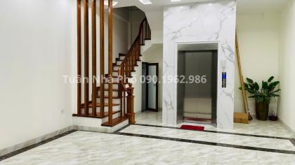 HOA HẬU 7 TẦNG THANG MÁY – VIEW HIM LAM – VỈA HÈ RỘNG – Ô TÔ TRÁNH