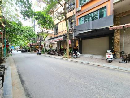 Bán Nhà P/Lô 3 Ô Tô Tránh Quận Đ/Đa 60m2-6T MT5m Vỉa Hè Sổ Hoàn Công 33 Tỷ Nguyên Hồng.