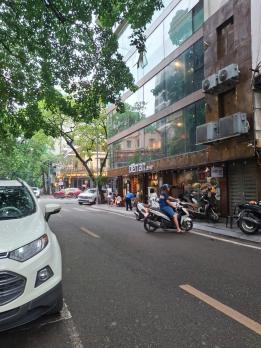 Bán nhà mặt phố Triệu Việt Vương 175m2, 8m mặt tiền, 11 Tầng, Giá 200 tỷ đàm + Vị trí nhà mặt phố Triệu Việt Vương, quận