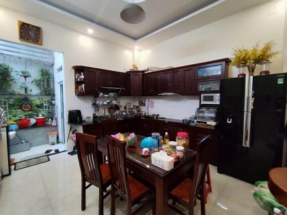 Bán nhà Hẻm nhựa 6m, Nguyễn Thế Truyện - thông Tân Sơn nhì, 4,4x22m, 4 T - 6PN, 13,5 tỷ.