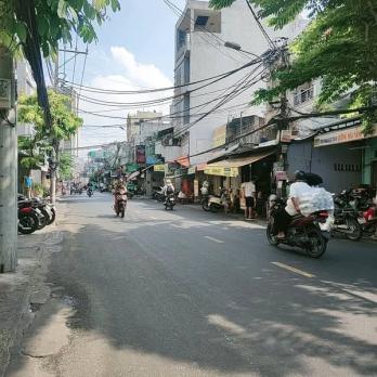 Nhà MT Đường Tôn Đản Phường 10 Quận 4.