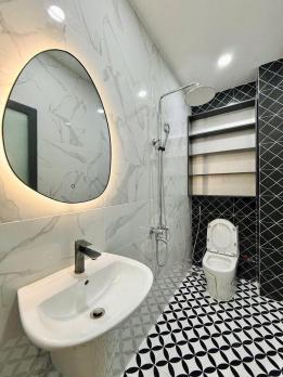 **Bán nhà căn góc 2MT Phạm Văn Hai, p3, Tân Bình (4,5x14) 4 tầng 7 tỷ