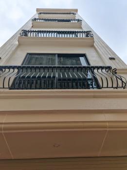 Bán nhà riêng tại Liên Mạc, 36m2, phân lô, ô tô, nội thất chủ tặng, nhỉnh 4tỷ.