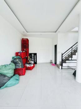 Bán nhà Mặt tiền Nguyễn Văn Trỗi - gần Hoàng Văn Thụ, 8x5m, 3 Tầng - 2PN, chào 14,9 tỷ.