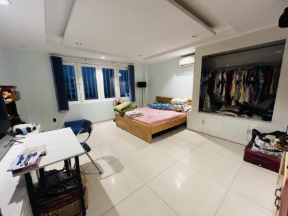 Bán Nhà Đẹp 83m2, 5Tầng + 7PN, Nguyễn Duy Dương P4 Quận 10 Chỉ 14,5 Tỷ
