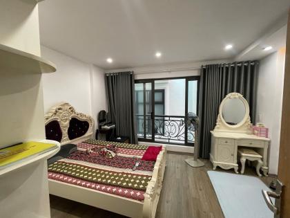 Bán nhà Trường Chinh, Đống Đa, 7 tầng thang máy, mặt tiền rộng, 10m ra phố