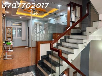 BÁN NHÀ 3 TẦNG – HẺM THOẠI NGỌC HẦU – HÒA THẠNH – 72M² – NHÀ MỚI 4PN – GIÁ 5TỶxx
