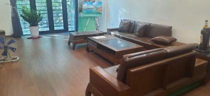 Bán nhà mặt phố Đền Lừ, 60m2 x 6 tầng, thang máy, 26 tỷ