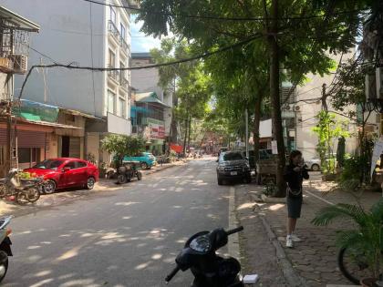 Bán Nhà Mặt Phố Quân Ba Đình 50m2-7T Thang Máy 6m Vỉa Hè 27,5 Tỷ Phan Kế Bính.