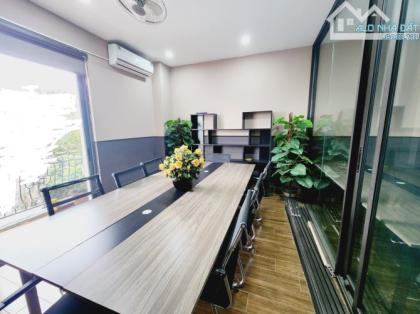 Bán nhà mặt phố Quang Trung vỉa vè kinh doanh đẹp dt 159m 11t mt 15m giá 66 tỷ