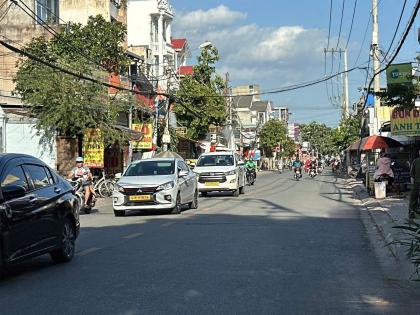 Bán hoa hậu chân dài MTKD Tân Thới Hiệp Q.12 160m2(4x40) gần bên Mega Market chỉ 14.5 tỷ.