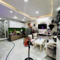 SÁT MT! Bán Nhà 3 Tầng Cực Đẹp Võ Văn Tần, 33m2, 5.2 Tỷ