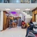 CHẬM LÀ MẤT! Bán Nhà Đẹp 3 Tầng Xe Hơi Thông Cao Thắng, 30m2, 5.6 Tỷ