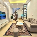 Bán nhà riêng tại đường Phạm Văn Đồng,  35m2, phân lô,   nhỉnh 5tỷ.