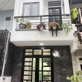 CHÍNH CHỦ BÁN NHÀ CÁCH MẠNG THÁNG 8, P5, Q. TÂN BÌNH . Thông hẻm 207 Phạm Văn Hai – rộng rãi, thoáng mát hơn.