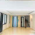 Bán nhà mặt phố Kim Mã Giảng Võ 53m2 giá 20 tỷ. LH 0349157982.