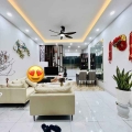 HIẾM! Bán Nhà 4 Tầng Lung Linh Xe Hơi Thông Sư Vạn Hạnh, 63m2, 11 Tỷ