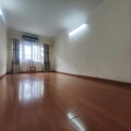 Cho thuê nhà phố Đào Tấn, Ba Đình, 80m2, 2 ngủ, nhà đẹp gần phố, ô tô đỗ cửa