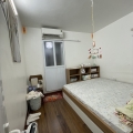 Bán căn hộ tập thể Thái Thịnh, Vĩnh Hồ, Đống Đa, nhà đẹp, 10m ra phố, ô tô đỗ chân cầu thang