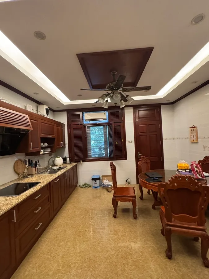 Bán nhà phân lô Mỗ Lao - Hà Đông view đẹp, 2 thoáng, DT 80m, MT 5m.