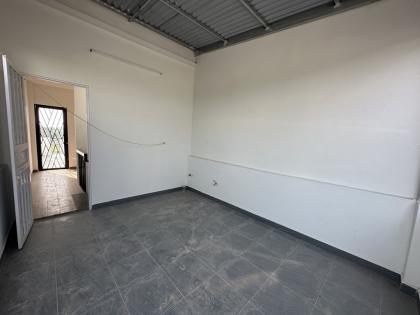 Bán nhà Thạch Bàn, Ô Tô chạy Thẳng vào nhà, 45m2 – 8.8 tỷ