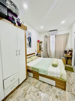 SIÊU NÓNG - QUẬN 10 - NGÃ BẢY LÝ THÁI TỔ, 60m2, hẻm 4m, 3s ra mặt tiền KD sầm uất.