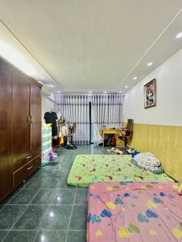 NHÀ ĐẸP TÂN BÌNH – Đi bộ ra Bở kè Trường Sa, 50m2, ngang lớn, kết cấu cứng cáp, ở được ngay.