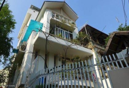 Bán Nhà Quận Tây Hồ 114m2-6T MT6,5m LÔ GÓC 3 Mặt Thoáng 25 Tỷ Lạc Long Quân.