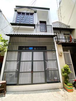 HƠN 4 TỶ SỞ HỮU NHÀ ĐẸP ĐÚC THẬT- XE HƠI TỚI NHÀ- 48M2 (4x12)- 3 PHÒNG NGỦ Đsố 12 SÁT 26/3 GẦN AEON TÂN PHÚ