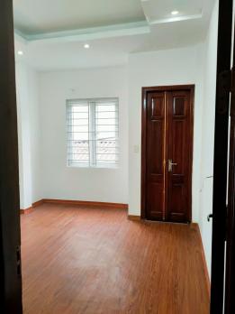 Bán nhà ngõ 180 Nguyễn Lương Bằng, 35m2 x 4 tầng, ô tô tránh, 10 tỷ