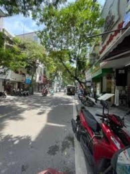 Bán Nhà Mặt Phố Quận Hoàn Kiếm 106m2-5T MT4,5m Vỉa Hè 1 SỔ 1 CHỦ 62 Tỷ Hàng Rươi.